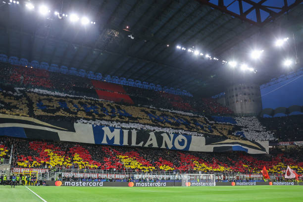 国家队的首 国家队的首